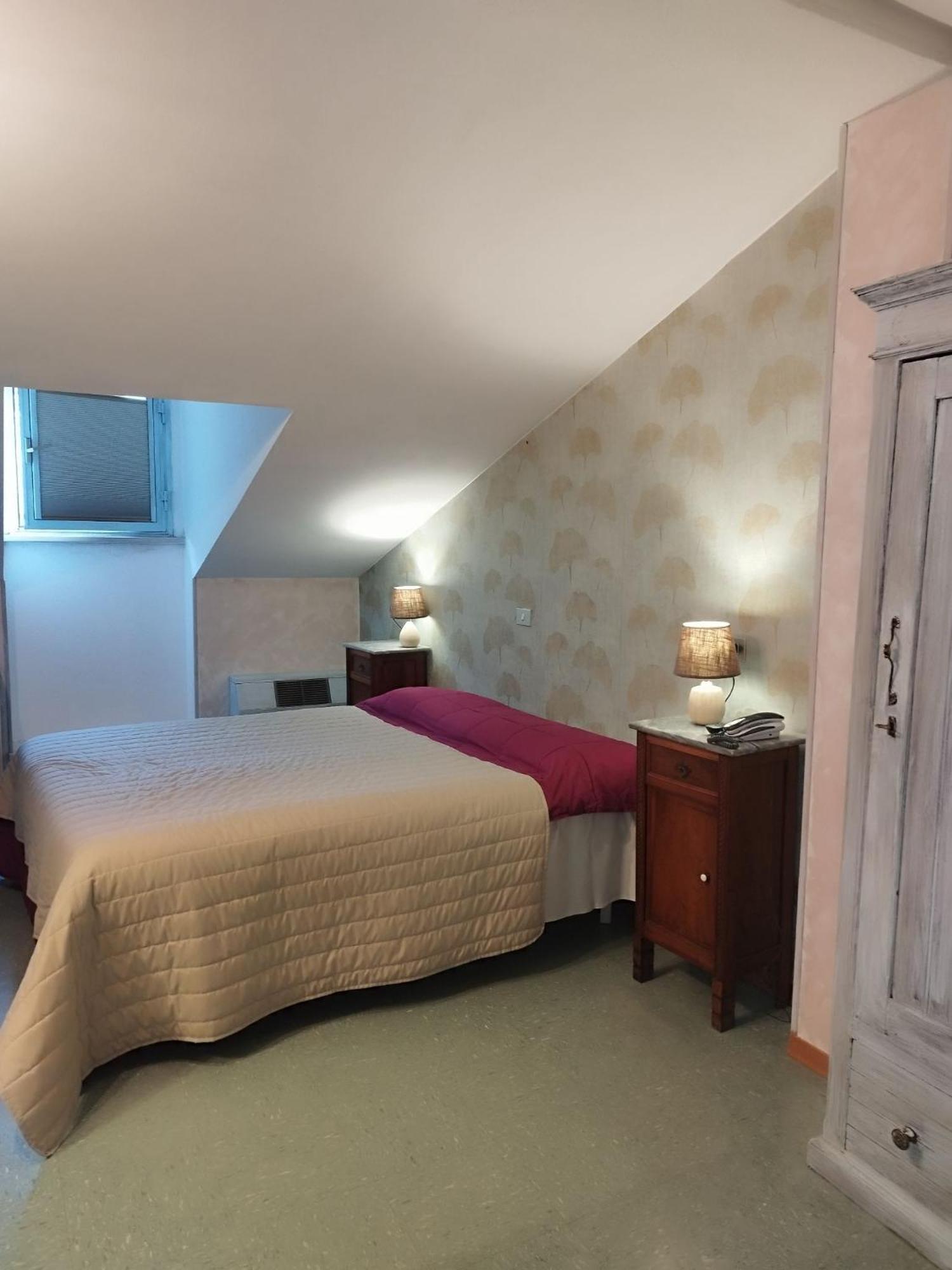 Hotel Pineta Ristorante Country House In Fabriano Campodonico  Екстер'єр фото