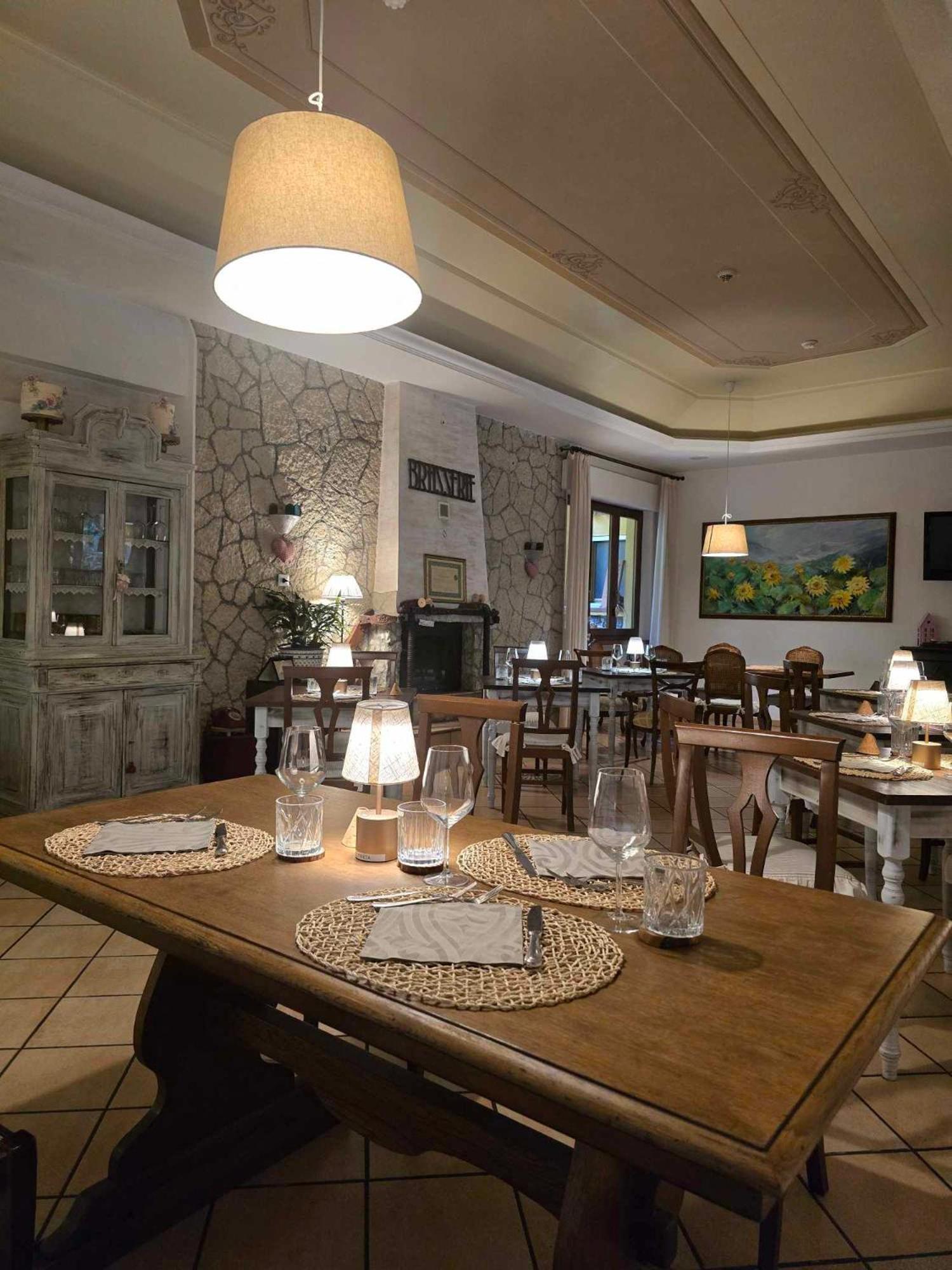 Hotel Pineta Ristorante Country House In Fabriano Campodonico  Екстер'єр фото